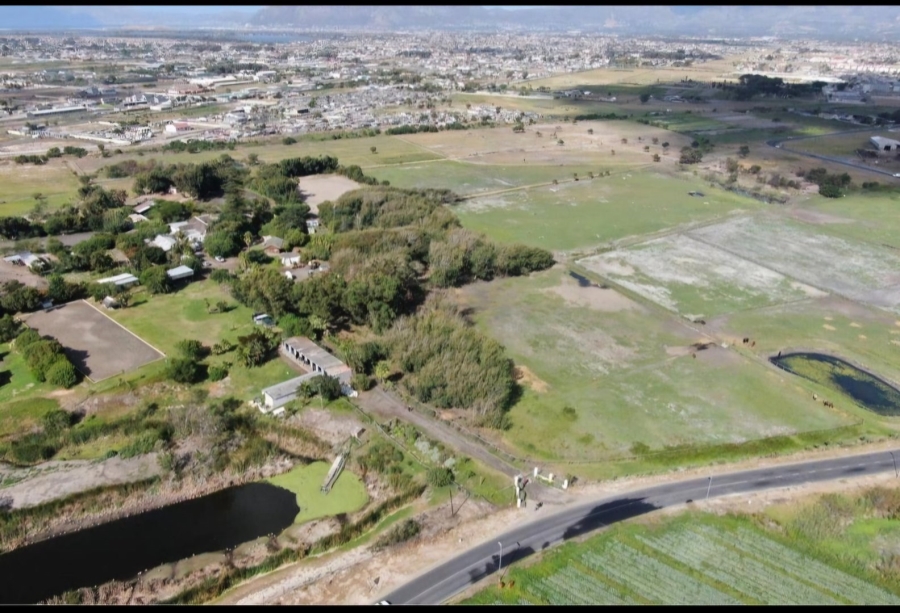 7 Bedroom Property for Sale in Schaap Kraal Western Cape